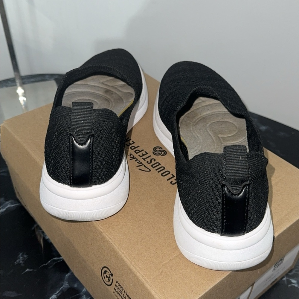 Clarks Cloudsteppers Comfy Shoes Perforated Knit Slip-Ons Ezera Path Black Sz 9 - Picture 6 of 13